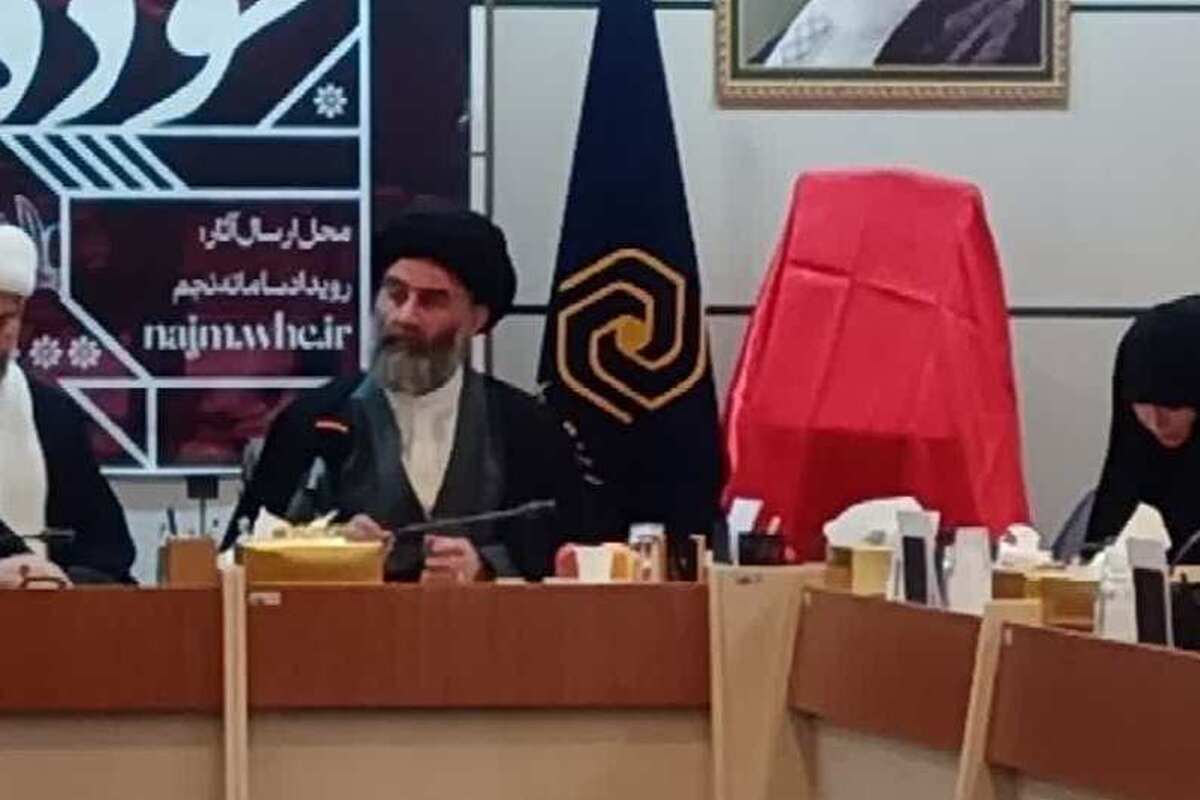 شعر؛ مرز هویت فرهنگی و پیوست ماندگار انقلاب‌ها و جریان مقاومت