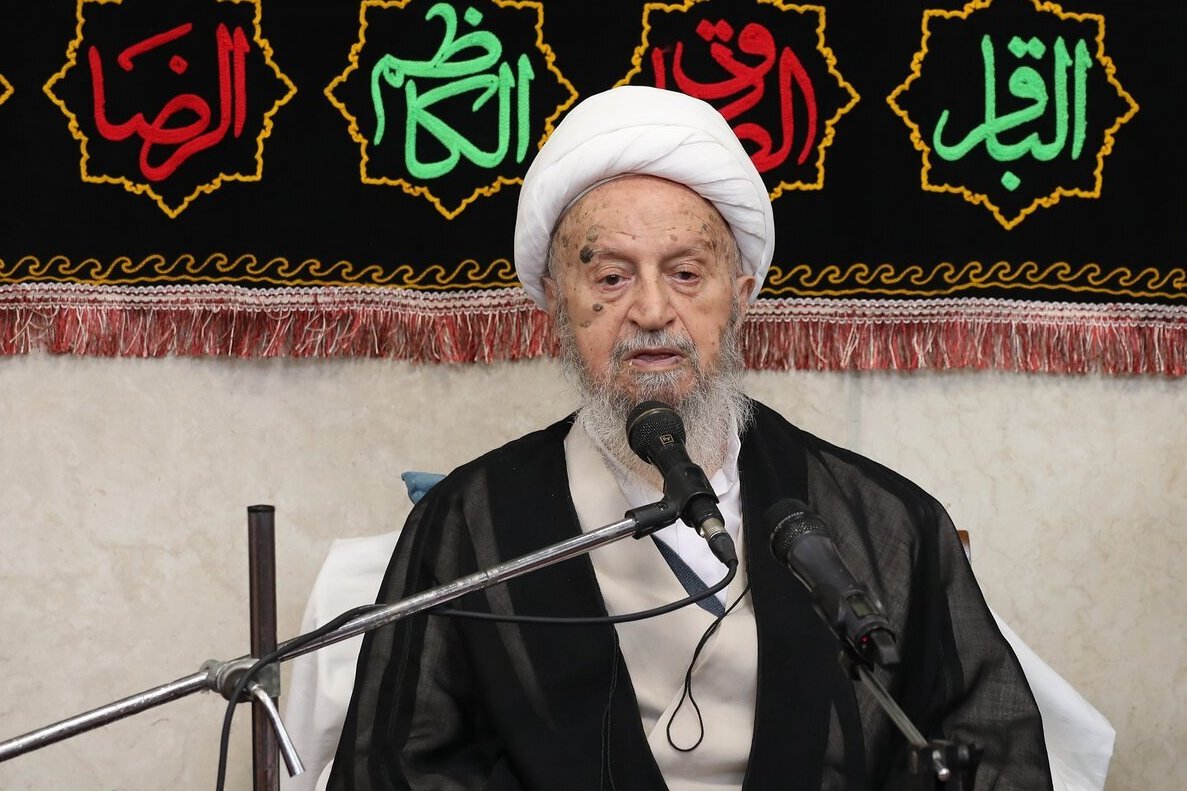 مراسم عزای مادرسادات در بیوت مراجع تقلید برگزار شد/تکمیل نیست