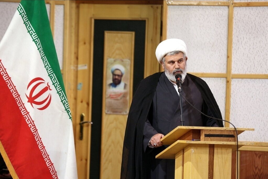 مسجد؛ قلب تپنده تربیت دینی و محور مقابله با جنگ شناختی