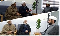 دیدار مدیرکل مرکز خدمات حوزه‌های علمیه فارس با مدیر مرکز اسلامی استان فارس