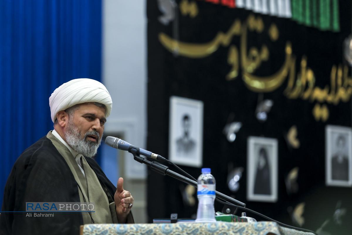 بی‌حجابی پروژه طراحی‌شده دشمن است / وظیفه همگانی برای مقابله با منکر بزرگ