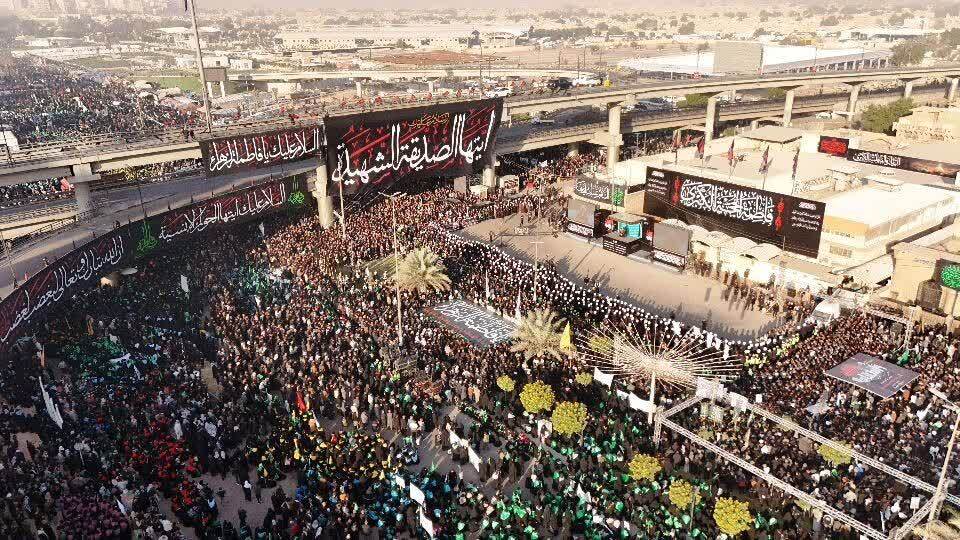 دشمنان از حلقه مخلصان پیرامون علما بیم دارند، نه از خود آنان