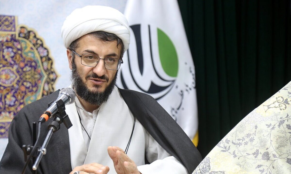 آثار پژوهشی در قفسه‌ها نمانند /پیشتازی حوزه علمیه در مطالعات اجتماعی اسلامی