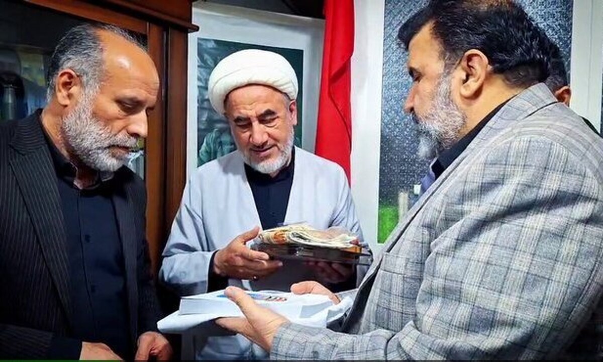 تکریم اصحاب رسانه قم از خانواده شهید مختارزاده