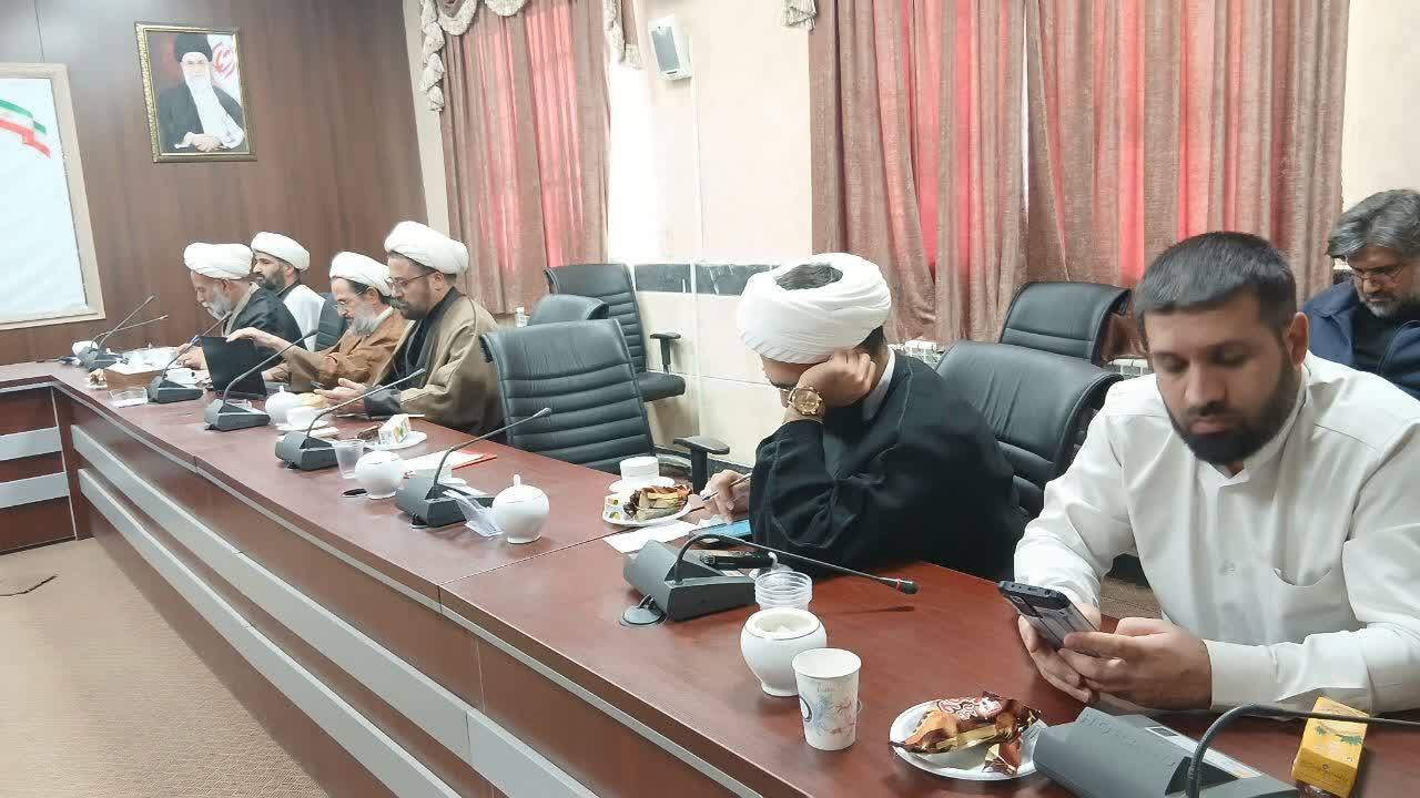 تحلیل تحولات گسترده دهه ۶۰ و جریان‌های سیاسی، اجتماعی و فکری