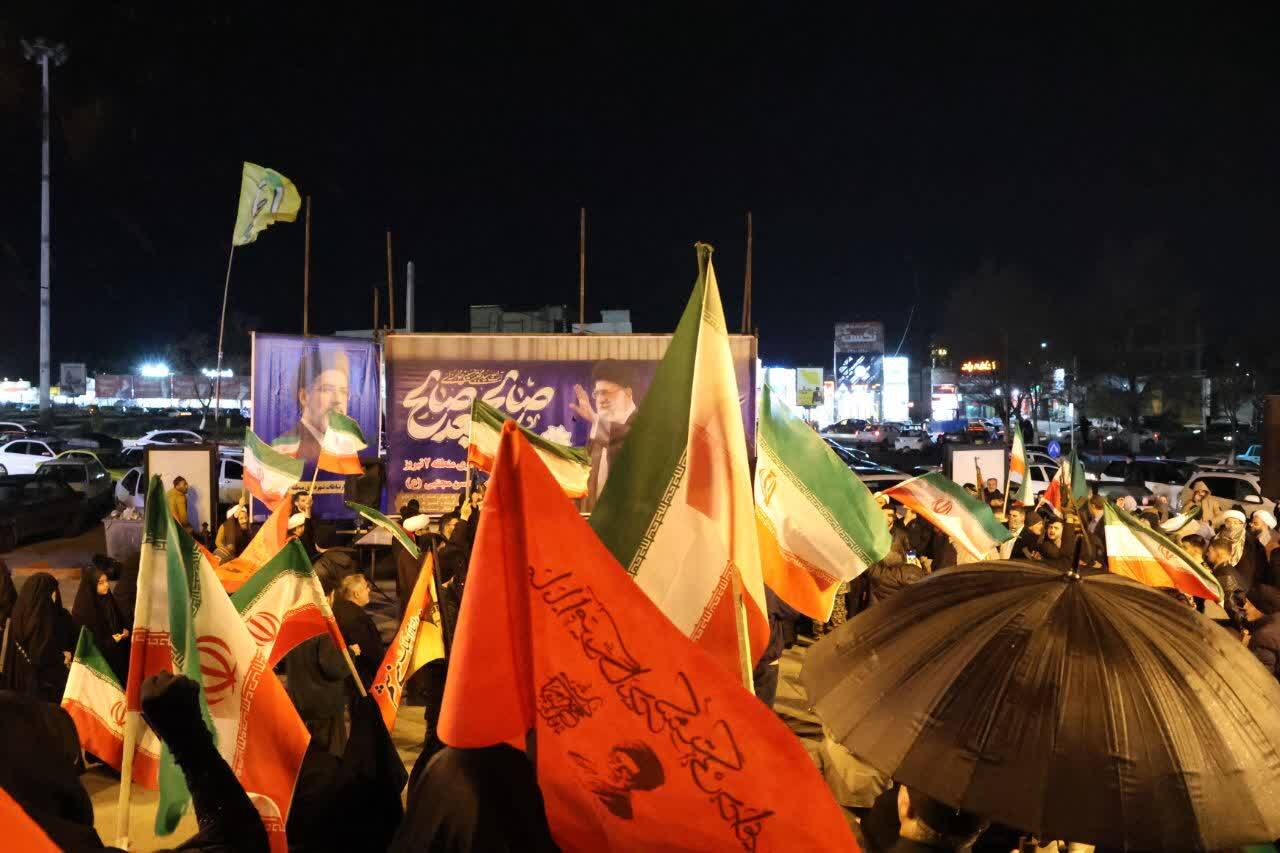 تجدید بیعت با رهبر انقلاب و اعلام آمادگی برای دفاع از آرمانهای انقلاب+ تصاویر تجدید بیعت با رهبر انقلاب و اعلام آمادگی برای دفاع از آرمانهای انقلاب+ تصاویر