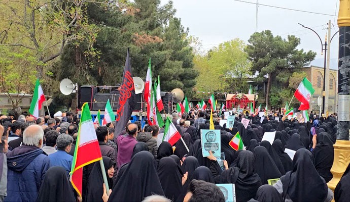 گزارش تصویری تشییع باشکوه شهید سردار نائینی گزارش تصویری تشییع باشکوه شهید سردار نائینی