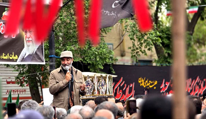 گزارش تصویری تشییع باشکوه شهید سردار نائینی گزارش تصویری تشییع باشکوه شهید سردار نائینی