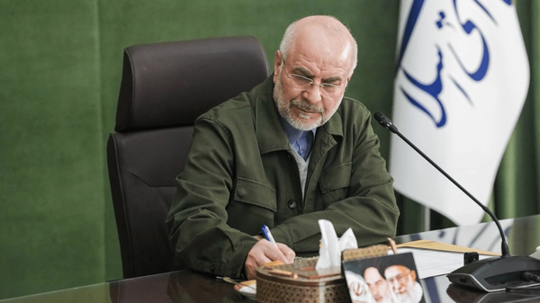 پیام تسلیت سران قوا و مسئولان نظام در پی شهادت دکتر خرازی/ تشییع پیکر شهید خرازی بر روی دستان نمازگزارن نماز جمعه تهران پیام تسلیت سران قوا و مسئولان نظام در پی شهادت دکتر خرازی/ تشییع پیکر شهید خرازی بر روی دستان نمازگزارن نماز جمعه تهران