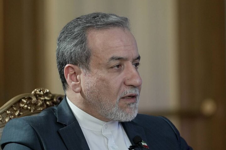 پیام تسلیت سران قوا و مسئولان نظام در پی شهادت دکتر خرازی/ تشییع پیکر شهید خرازی بر روی دستان نمازگزارن نماز جمعه تهران پیام تسلیت سران قوا و مسئولان نظام در پی شهادت دکتر خرازی/ تشییع پیکر شهید خرازی بر روی دستان نمازگزارن نماز جمعه تهران