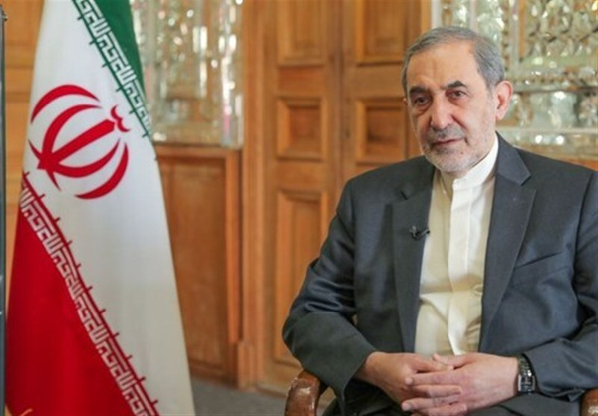 پیام تسلیت سران قوا و مسئولان نظام در پی شهادت دکتر خرازی/ تشییع پیکر شهید خرازی بر روی دستان نمازگزارن نماز جمعه تهران پیام تسلیت سران قوا و مسئولان نظام در پی شهادت دکتر خرازی/ تشییع پیکر شهید خرازی بر روی دستان نمازگزارن نماز جمعه تهران