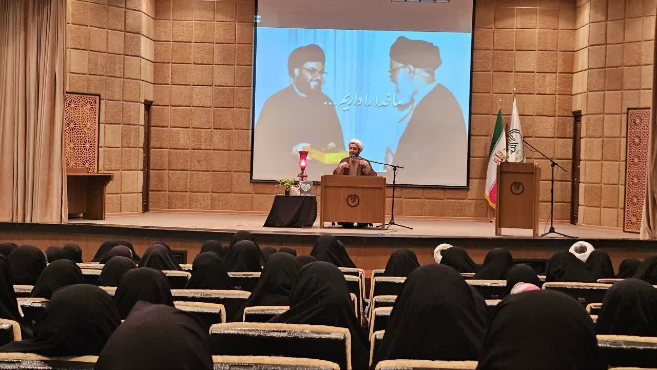تبیین ویژگی‌های امام ثالث انقلاب؛ چرا رهبر انقلاب بر مدیریت تنگه هرمز تأکید دارند