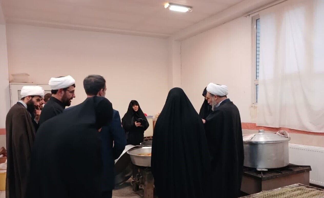 بازدید رئیس سازمان بسیج طلاب و روحانیون کشور از بسیج طلاب خواهران استان+ تصاویر