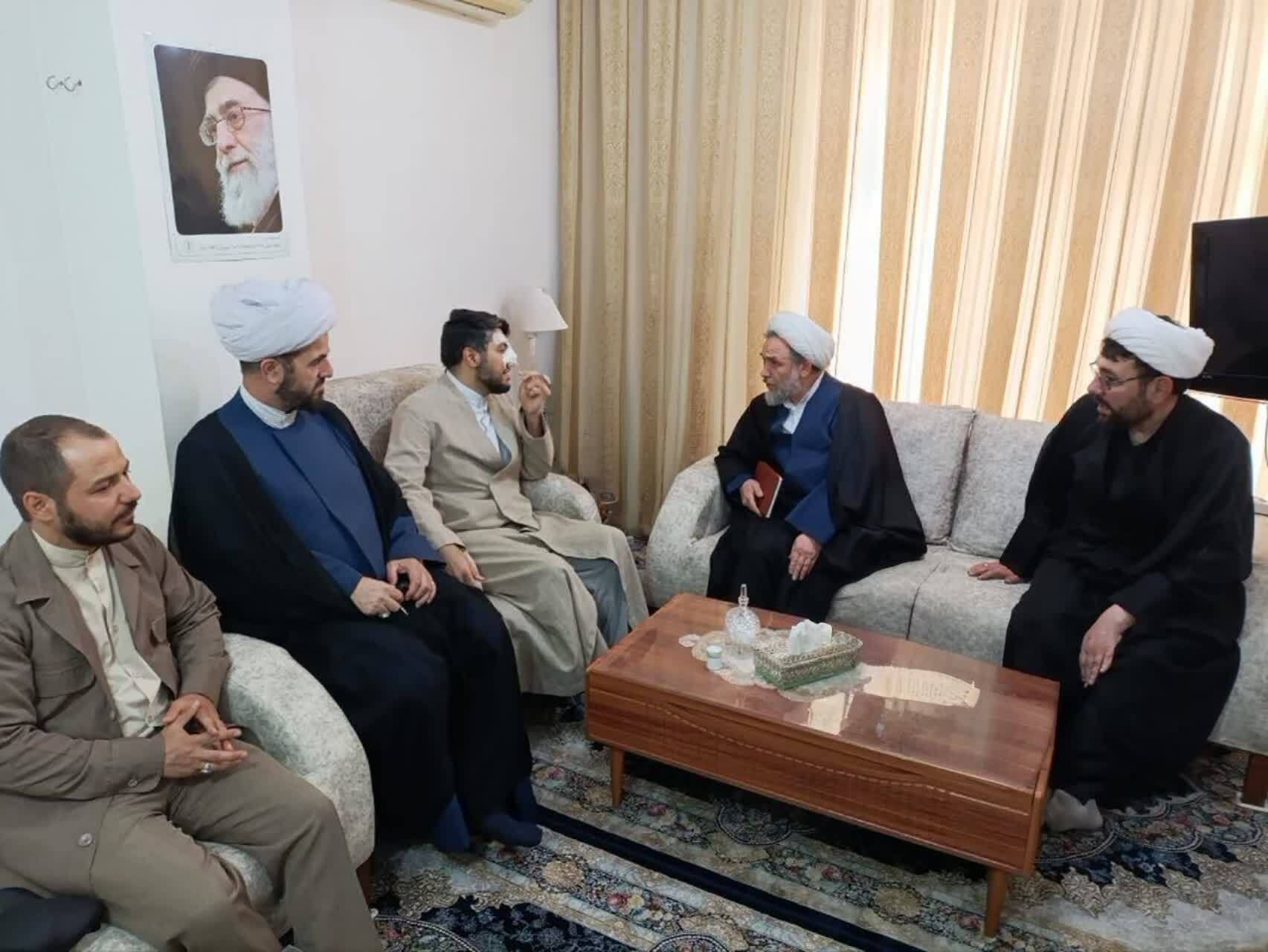 دیدار مسئول بسیج طلاب با مجروح جنگ رمضان و خانواده شهید محدث‌نیا+ تصاویر