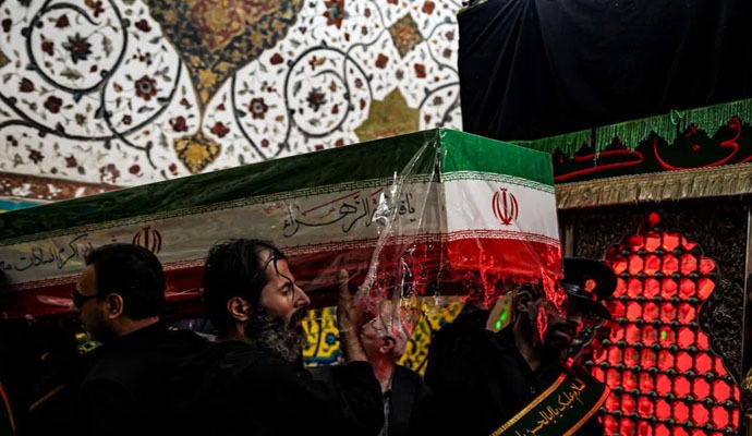 تشییع خانواده شهیدان میرزایی در مشهد اردهال کاشان + عکس تشییع خانواده شهیدان میرزایی در مشهد اردهال کاشان + عکس