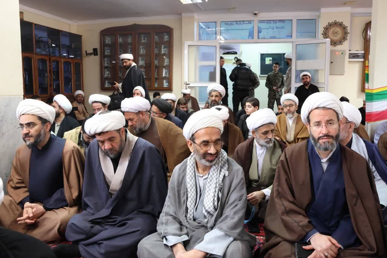 برگزاری همایش تجدید بیعت حوزویان تبریز با رهبر معظم انقلاب+ تصاویر برگزاری همایش تجدید بیعت حوزویان تبریز با رهبر معظم انقلاب+ تصاویر
