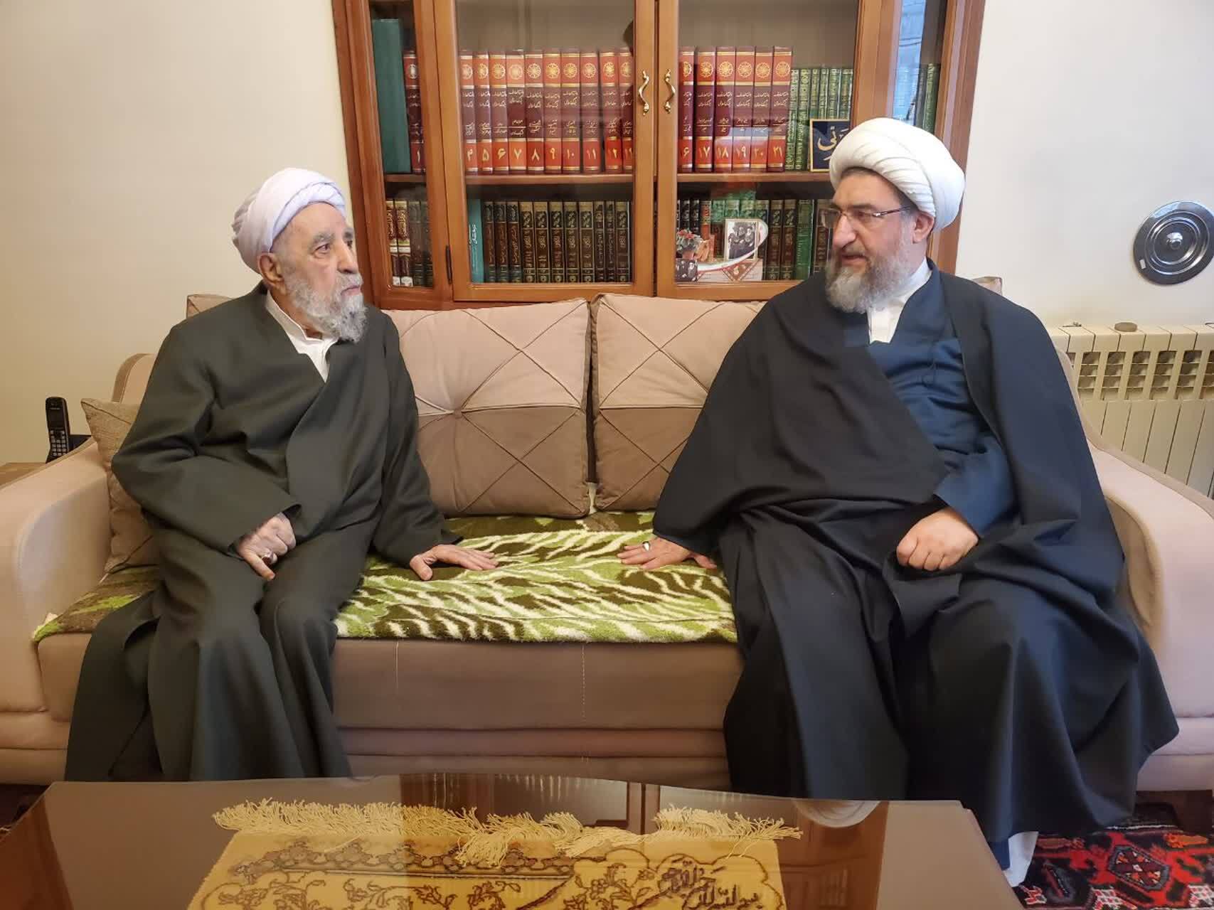 قدردانی امام جمعه تبریز از سالها مجاهدت علمی و تبلیغی علمای پیشکسوت+ تصاویر قدردانی امام جمعه تبریز از سالها مجاهدت علمی و تبلیغی علمای پیشکسوت+ تصاویر