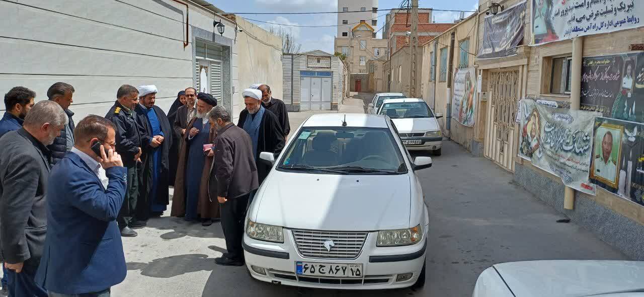 دیدار فرمانده انتظامی بناب با خانواده شهدا+ تصاویر دیدار فرمانده انتظامی بناب با خانواده شهدا+ تصاویر