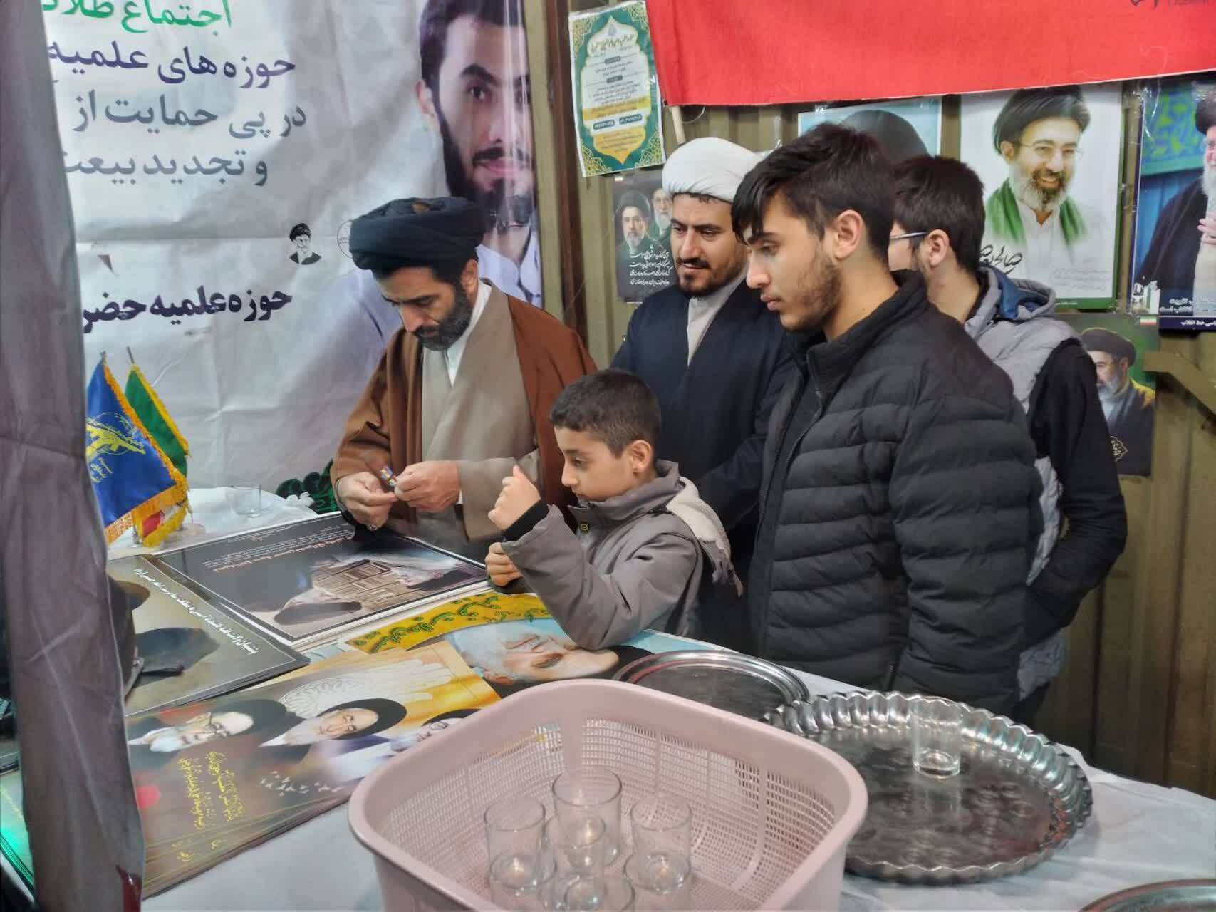 بازدید معاون امور طلاب حوزه علمیه استان از موکب سیدالشهدای انقلاب+ تصاویر بازدید معاون امور طلاب حوزه علمیه استان از موکب سیدالشهدای انقلاب+ تصاویر