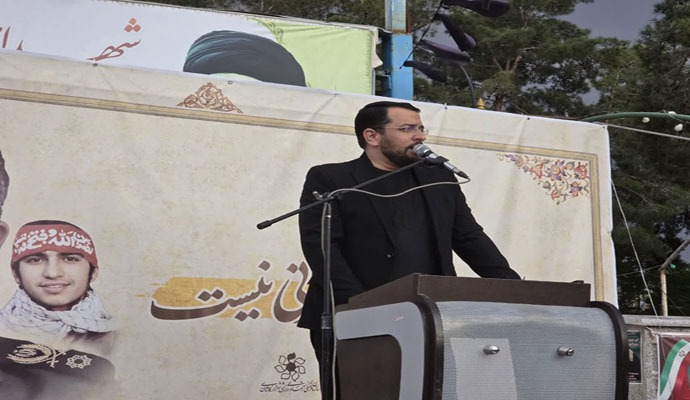 آئین گرامیداشت چهلمین روز شهادت سردار نائینی در کاشان برگزار شد+ تصاویر و فیلم آئین گرامیداشت چهلمین روز شهادت سردار نائینی در کاشان برگزار شد+ تصاویر و فیلم