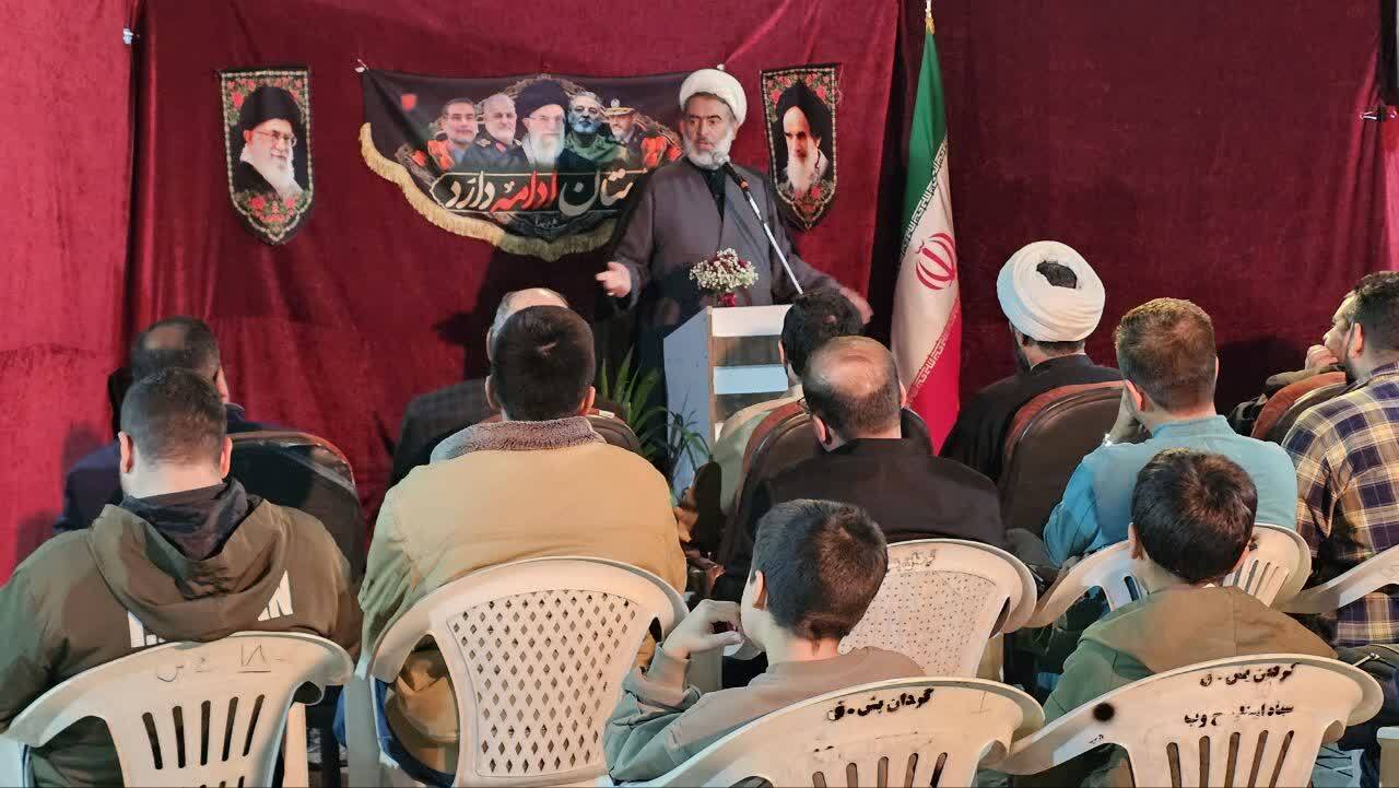 تحلیلی بر تمدنسازی به رهبری ملت/ خالی شدن خیابان از گفتمان باعث سردرگمی مردم میشود تحلیلی بر تمدنسازی به رهبری ملت/ خالی شدن خیابان از گفتمان باعث سردرگمی مردم میشود