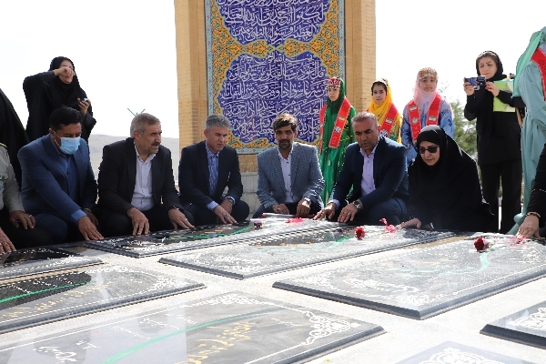 گزارشی از سفر معاون وزیر آموزش و پرورش به چهارمحال و بختیاری گزارشی از سفر معاون وزیر آموزش و پرورش به چهارمحال و بختیاری