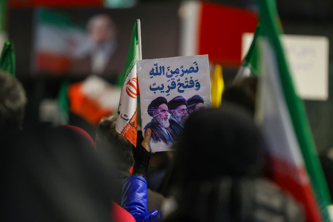 اجتماع مردمی تبریز در بزرگداشت رهبر شهید امت و تجدید بیعت با رهبر معظم انقلاب+ تصاویر اجتماع مردمی تبریز در بزرگداشت رهبر شهید امت و تجدید بیعت با رهبر معظم انقلاب+ تصاویر