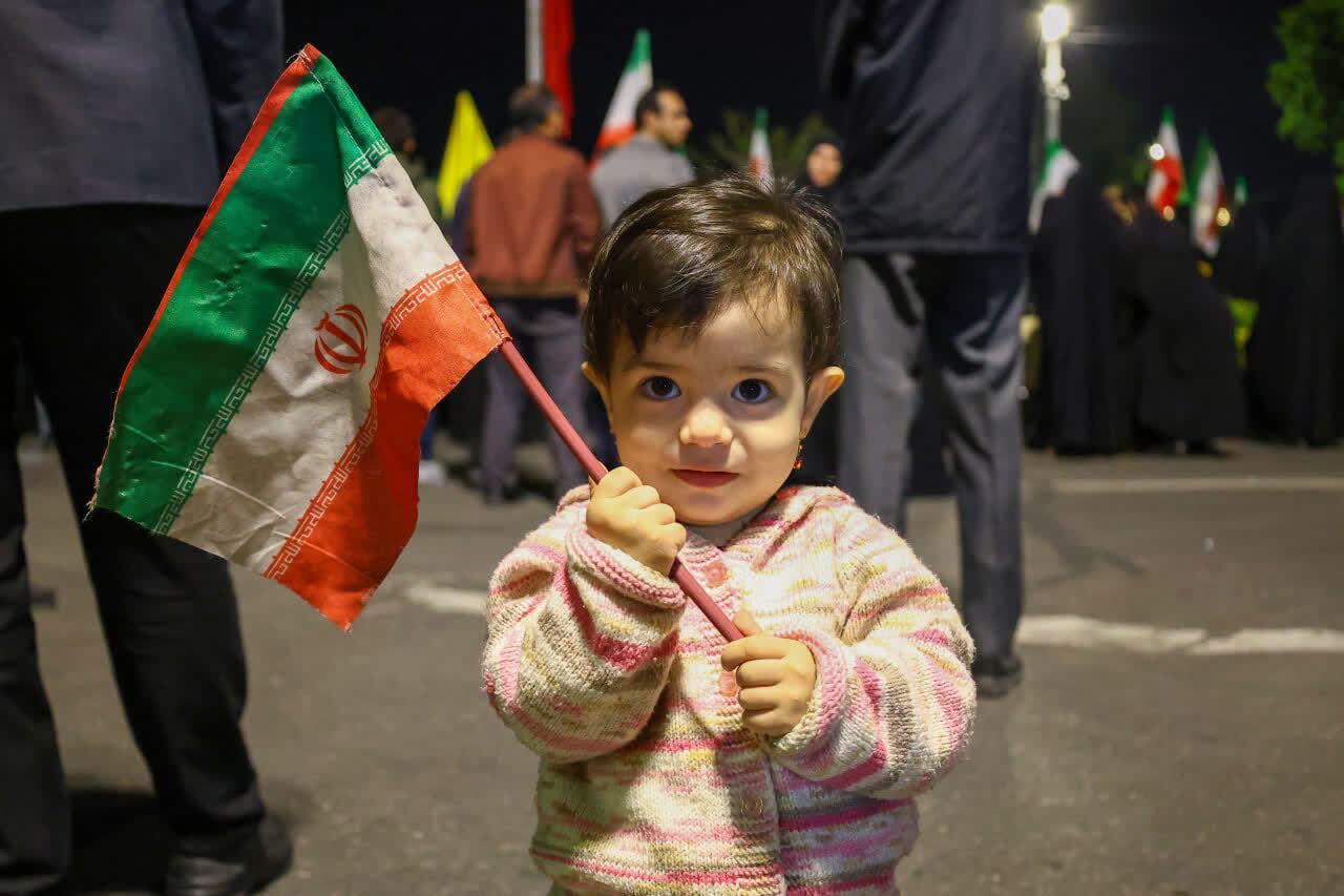 اجتماع مردمی تبریز در بزرگداشت رهبر شهید امت و تجدید بیعت با رهبر معظم انقلاب+ تصاویر اجتماع مردمی تبریز در بزرگداشت رهبر شهید امت و تجدید بیعت با رهبر معظم انقلاب+ تصاویر