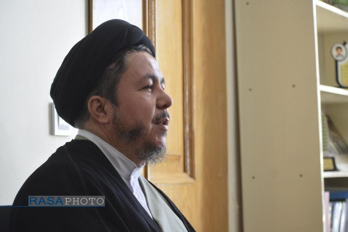مدیریت هوشمندانه و معنوی رهبر شهید، ضامن عبور انقلاب از بحران‌ها بود