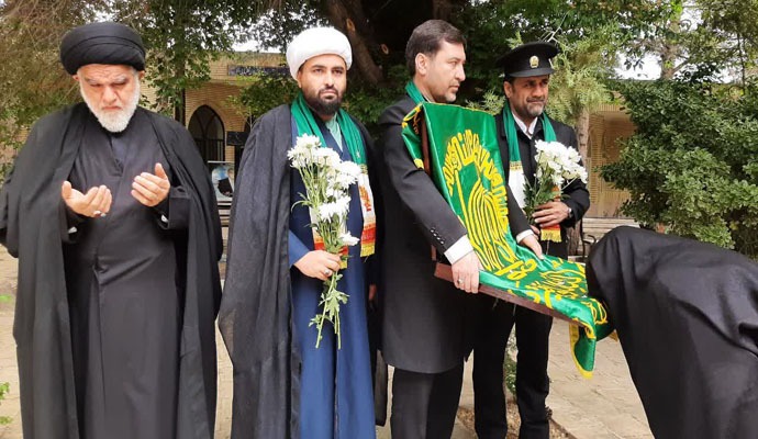 کاروان زیر سایه خورشید به نطنز شهر اولیا الله رسید کاروان زیر سایه خورشید به نطنز شهر اولیا الله رسید