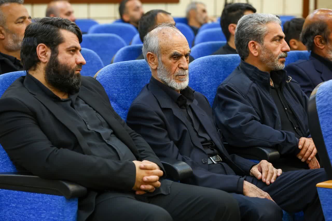 تجلیل از خانوادههای شهدای اقتدار در تبریز+ تصاویر تجلیل از خانوادههای شهدای اقتدار در تبریز+ تصاویر