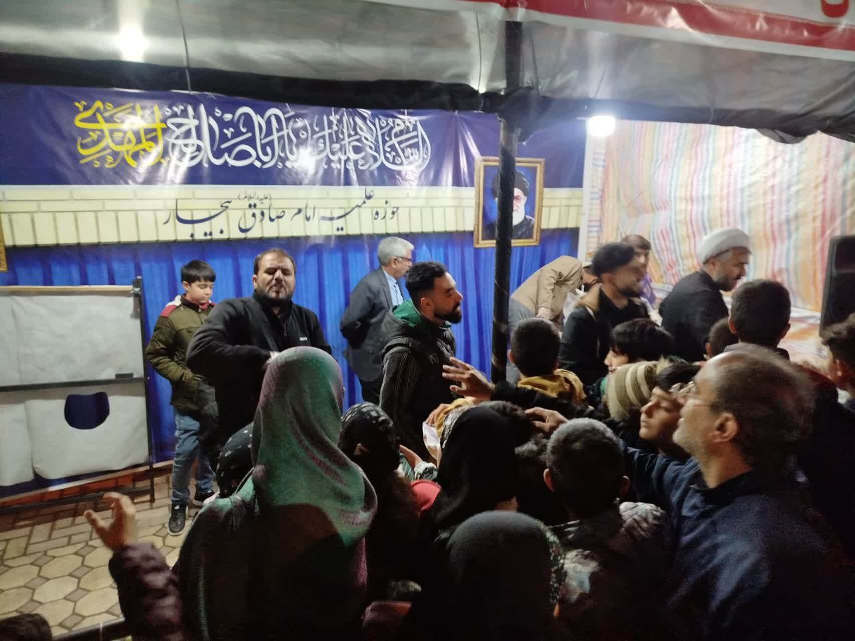 برپایی موکب جهادی منالقلوب حوزه امام صادق+ تصاویر برپایی موکب جهادی منالقلوب حوزه امام صادق+ تصاویر
