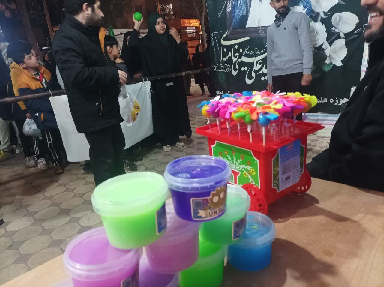 برپایی موکب جهادی منالقلوب حوزه امام صادق+ تصاویر برپایی موکب جهادی منالقلوب حوزه امام صادق+ تصاویر
