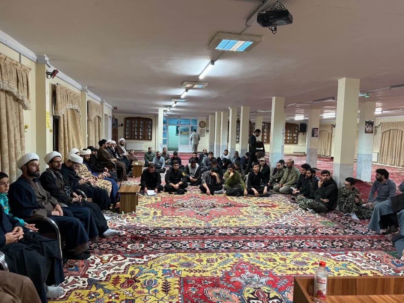 برگزاری نشست هماندیشی بسیج طلاب در حوزه ولیعصر برگزاری نشست هماندیشی بسیج طلاب در حوزه ولیعصر