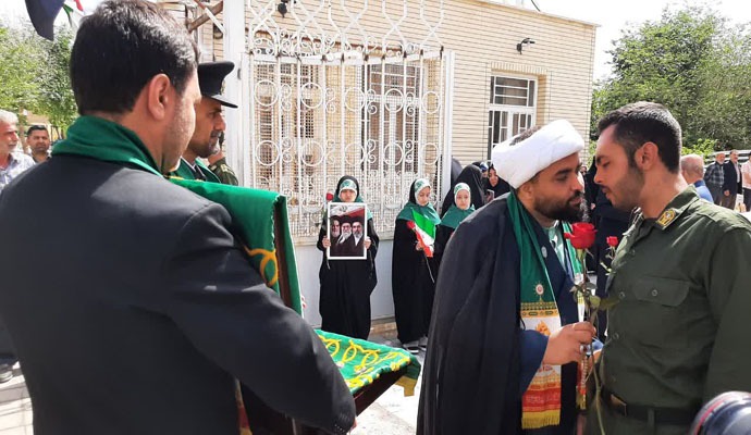 کاروان زیر سایه خورشید به دارالشهدای آران و بیدگل رسید+ عکس کاروان زیر سایه خورشید به دارالشهدای آران و بیدگل رسید+ عکس