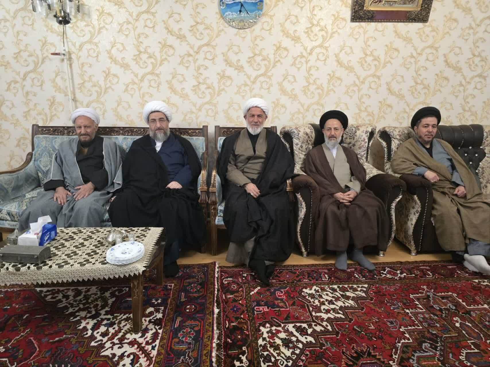 تأکید امام جمعه تبریز بر تکریم علمای پیشکسوت+ تصاویر تأکید امام جمعه تبریز بر تکریم علمای پیشکسوت+ تصاویر