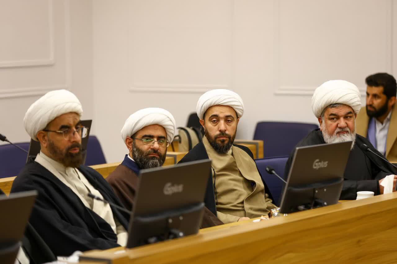 وحدت دل‌ها در جامعه جلوه‌ای از لطف الهی است+ تصاویر