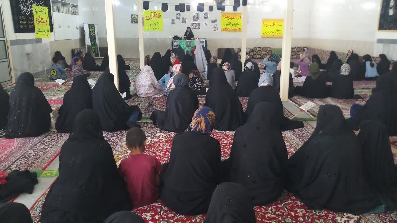 روایت جهاد زنانه پای تنور نان؛ بانوان روستا پای کار وطن آمدند روایت جهاد زنانه پای تنور نان؛ بانوان روستا پای کار وطن آمدند
