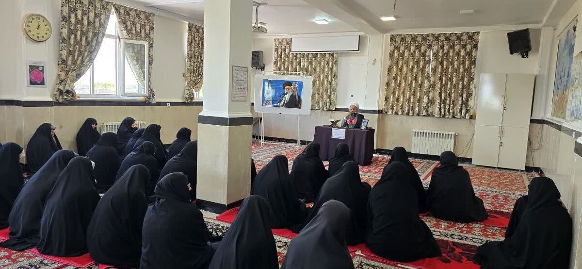 تأکید بر تقویت روحیه جهادی در میان طلاب خواهر بناب
