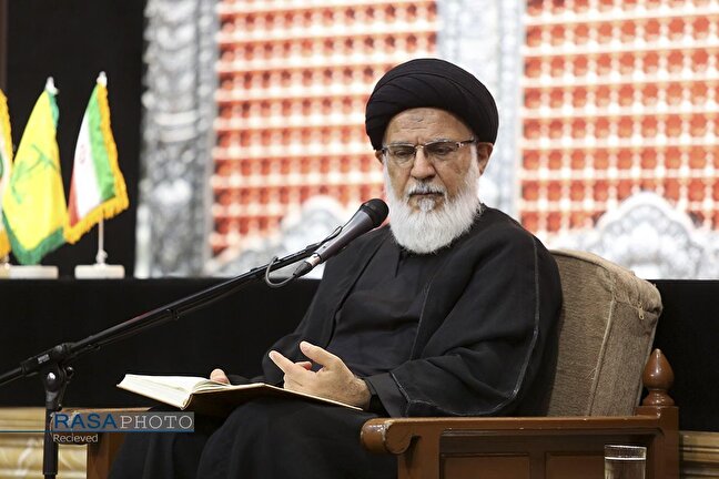همراهی با طرح دشمن، مانع تبعیت از امام می شود