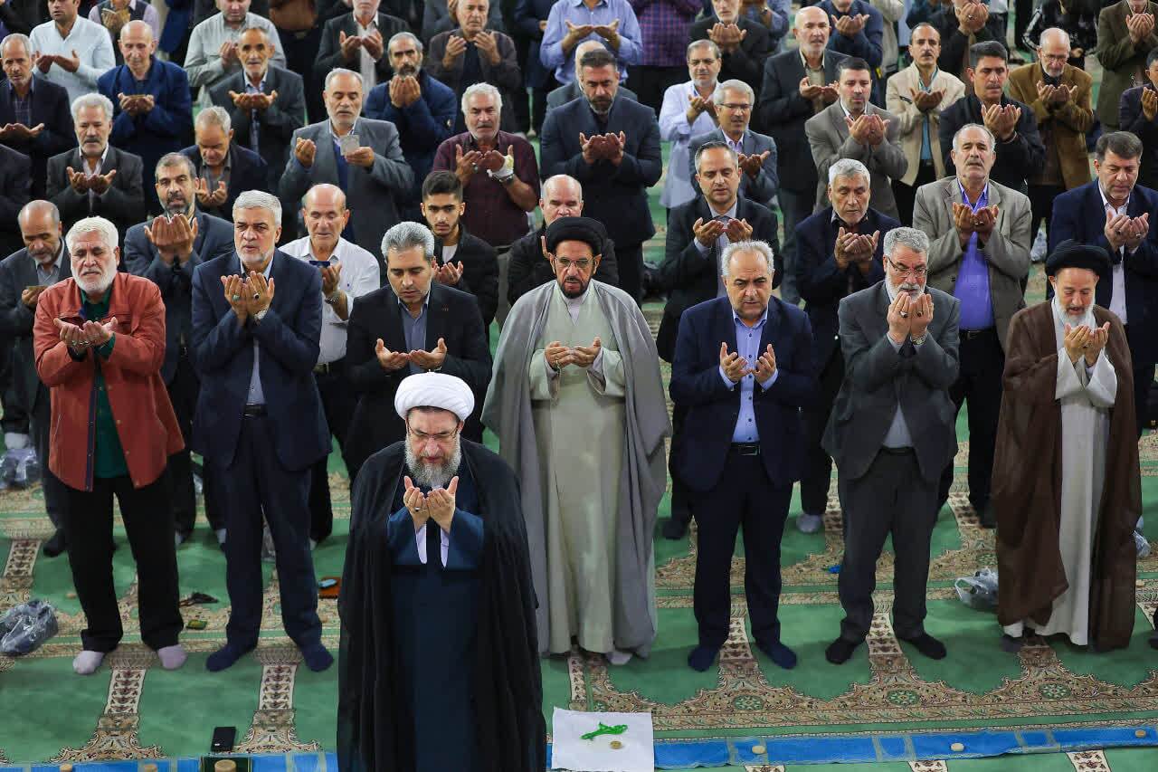 نماز عید سعید قربان در مصلای اعظم تبریز اقامه شد+ تصاویر