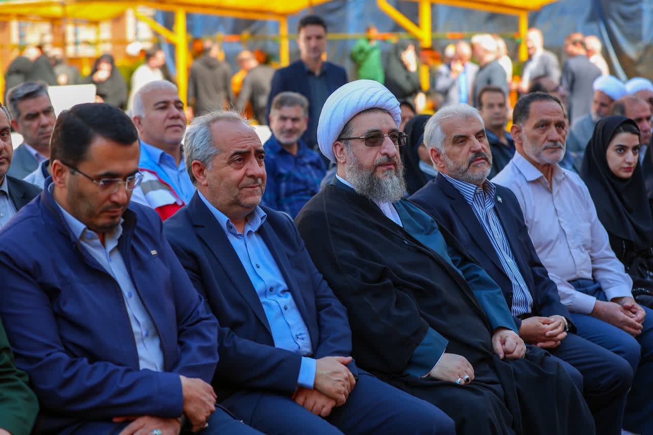 بازدید نماینده ولی‌فقیه و استاندار از روند اجرای نذر قربانی در تبریز+ تصاویر