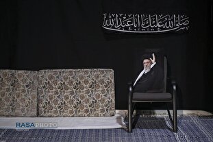 اولین شب مراسم عزاداری ماه محرم در جوار محل عروج ملکوتی امام شهید انقلاب