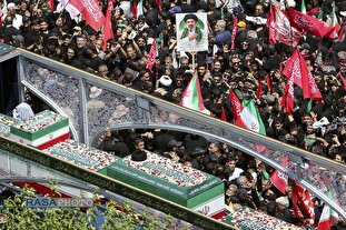 تشییع تاریخی رهبر شهید انقلاب در تهران -۲