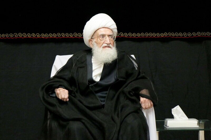 مراسم روز تاسوعا با حضور مراجع تقلید برگزار شد مراسم روز تاسوعا با حضور مراجع تقلید برگزار شد