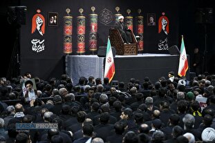 مراسم عزاداری شب عاشورای حسینی در جوار محل شهادت قائد شهید