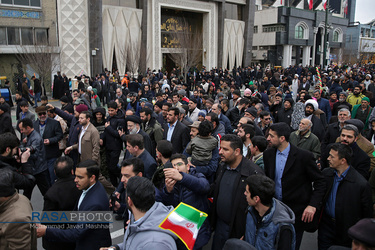 بعثت انقلاب | راهپیمایی با شکوه ۲۲ بهمن در مشهد