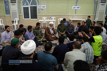 حضور آیت الله کعبی در جمع مجاهدان عراقی گروه النجباء