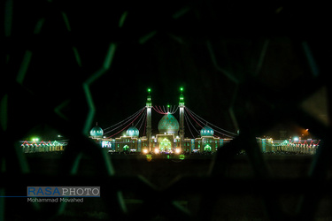 مسجد مقدس جمکران در شب نیمه شعبان شب میلاد امام زمان (عج)