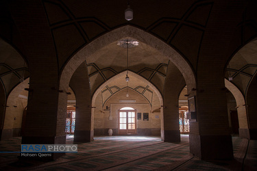 یکی از شبستان های مسجد موجود در مدرسه علمیه تاریخی حضرت امام صادق(ع) (مدرسه چهارباغ اصفهان)